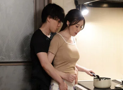 Mẹ kế ân ái cùng con chồng
